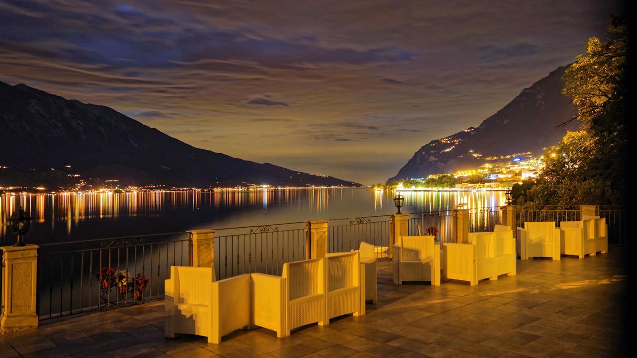 Villa Romantica Hotel Limone sul Garda Exterior foto